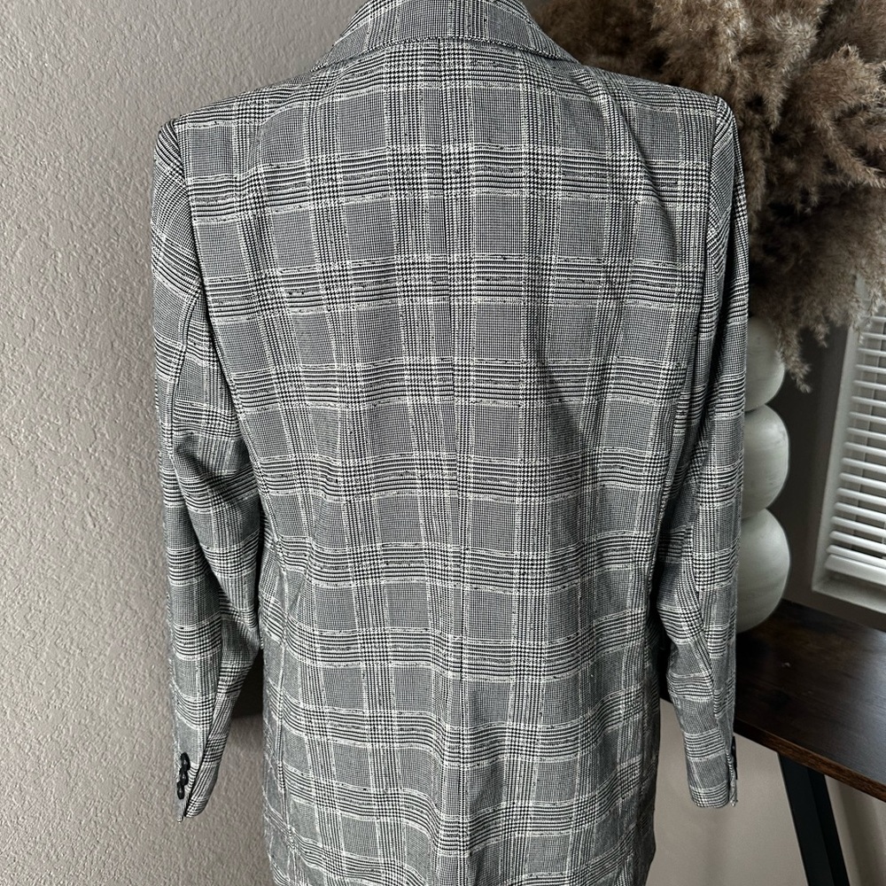 H&M Chic Gray Plaid Blazer Size 12 - Picture 4 of 6